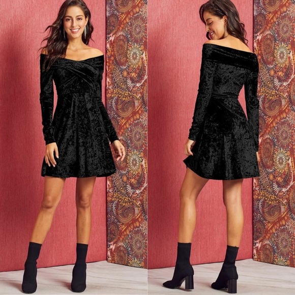 Dresses & Skirts - MIDNIGHT Off the shoulder A-Line Velvet Dress
